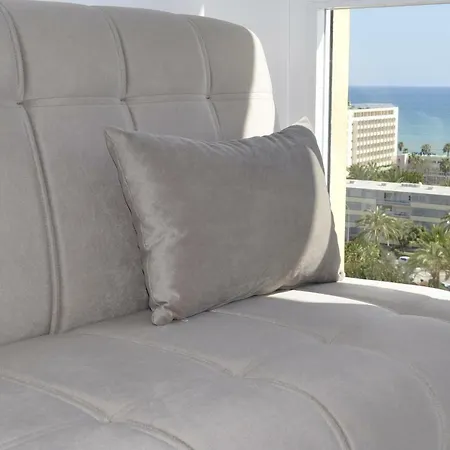 Lägenhet Atico Duplex Con Vistas Al Mar. Dos Plazas De Garaje