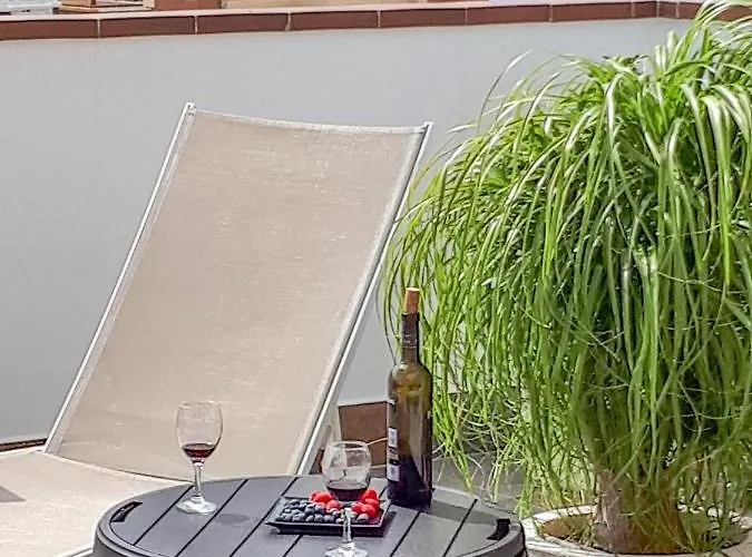 Atico Duplex Con Vistas Al Mar. Dos Plazas De Garaje * Torremolinos