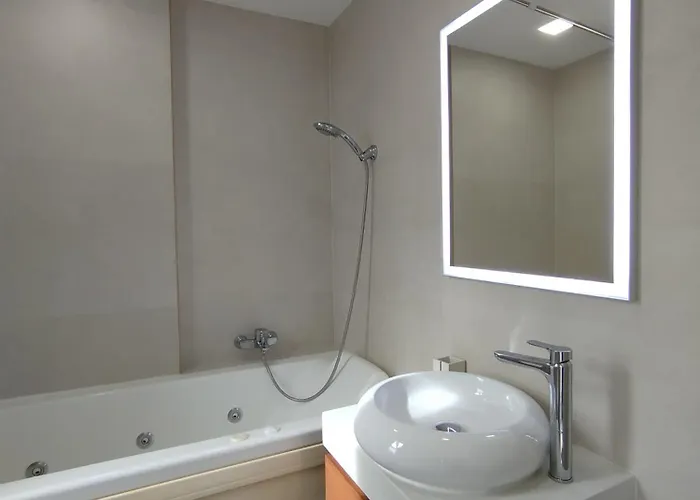 Lejlighed Atico Duplex Con Vistas Al Mar. Dos Plazas De Garaje *