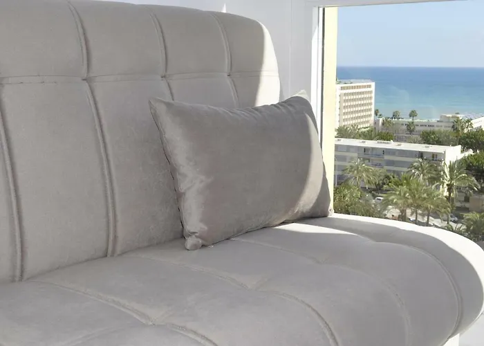 Lägenhet Atico Duplex Con Vistas Al Mar. Dos Plazas De Garaje